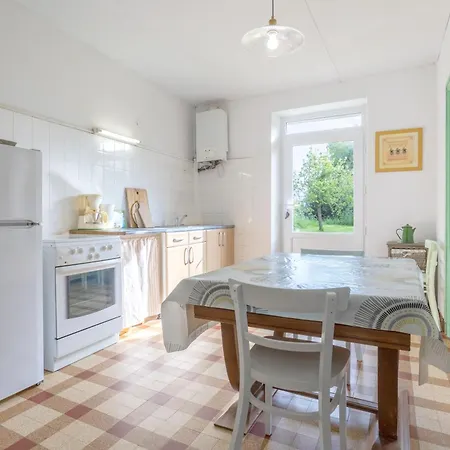 Holiday home Ferme Kerlan 5min En Voiture *
